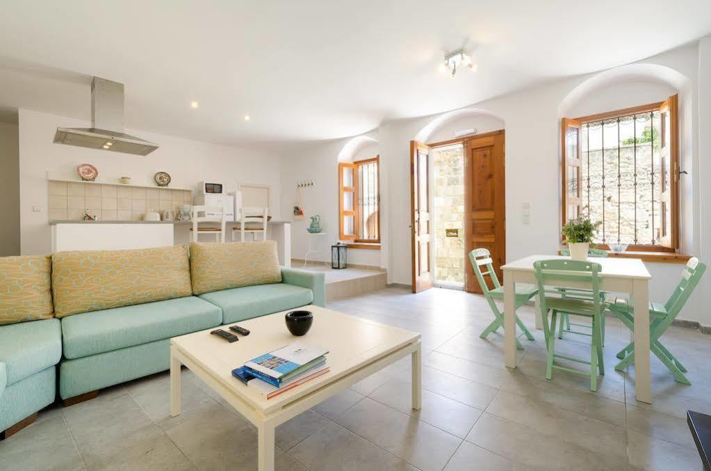 Villa Lindos מראה חיצוני תמונה